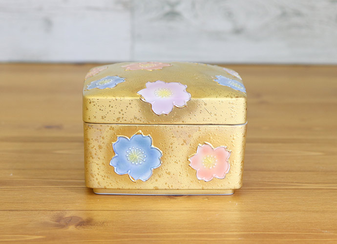 楽天市場】【3/4 開始6H限定 最大2000円OFFクーポン】有田焼 文山窯 桜