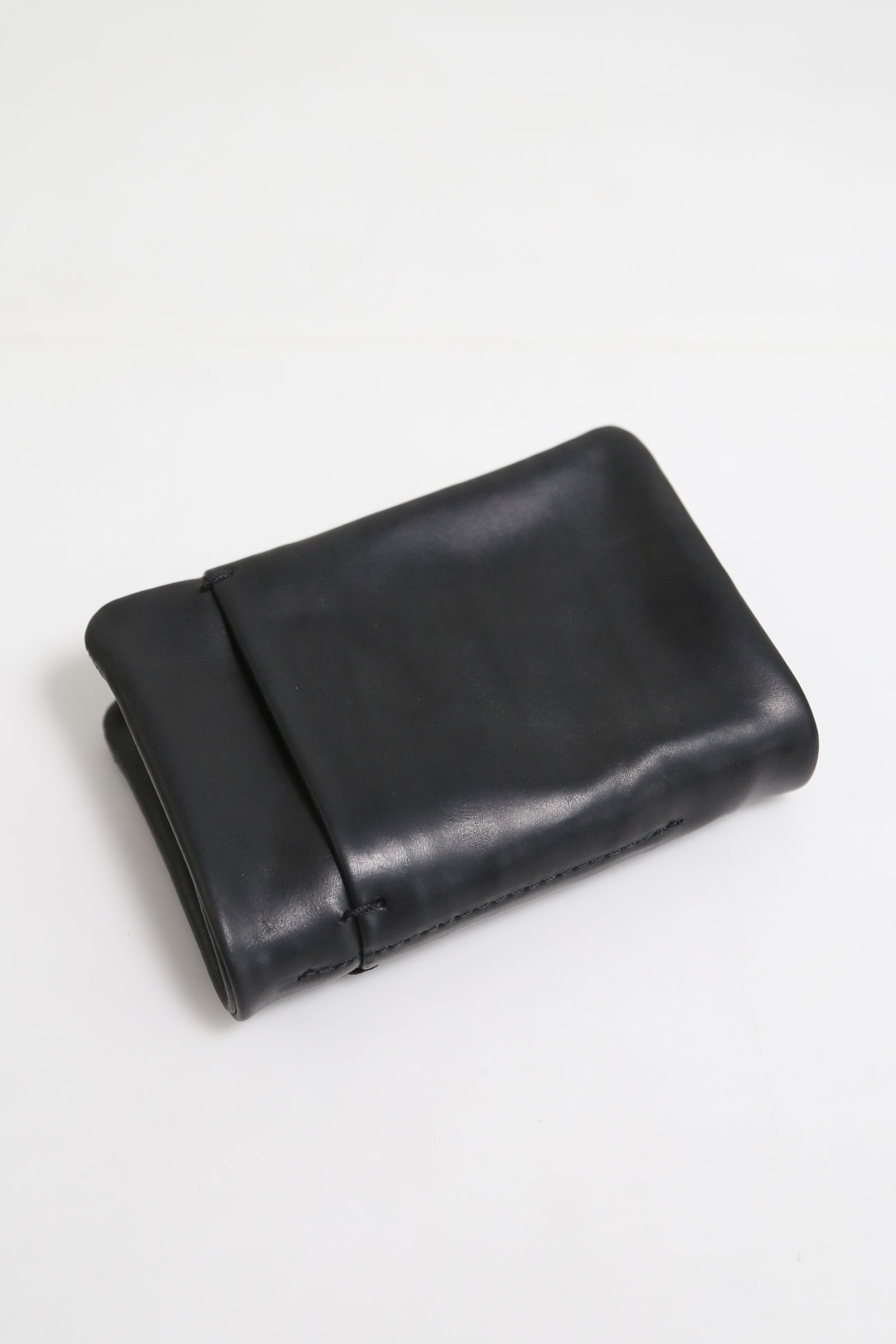 ISAMU KATAYAMA BACKLASH - GUIDI CALF COMPACT MULTI WALLET