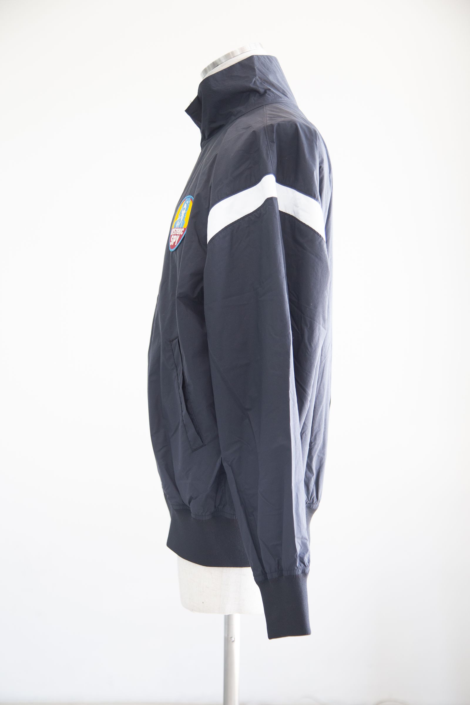 HYSTERIC GLAMOUR - HYSTERIC SPYワッペン スタンドカラーブルゾン