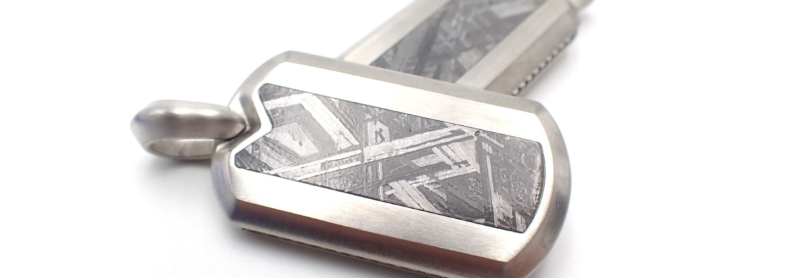 ムオニナルスタ｜くっきりとしたウィドマンシュテッテン構造が美しい通