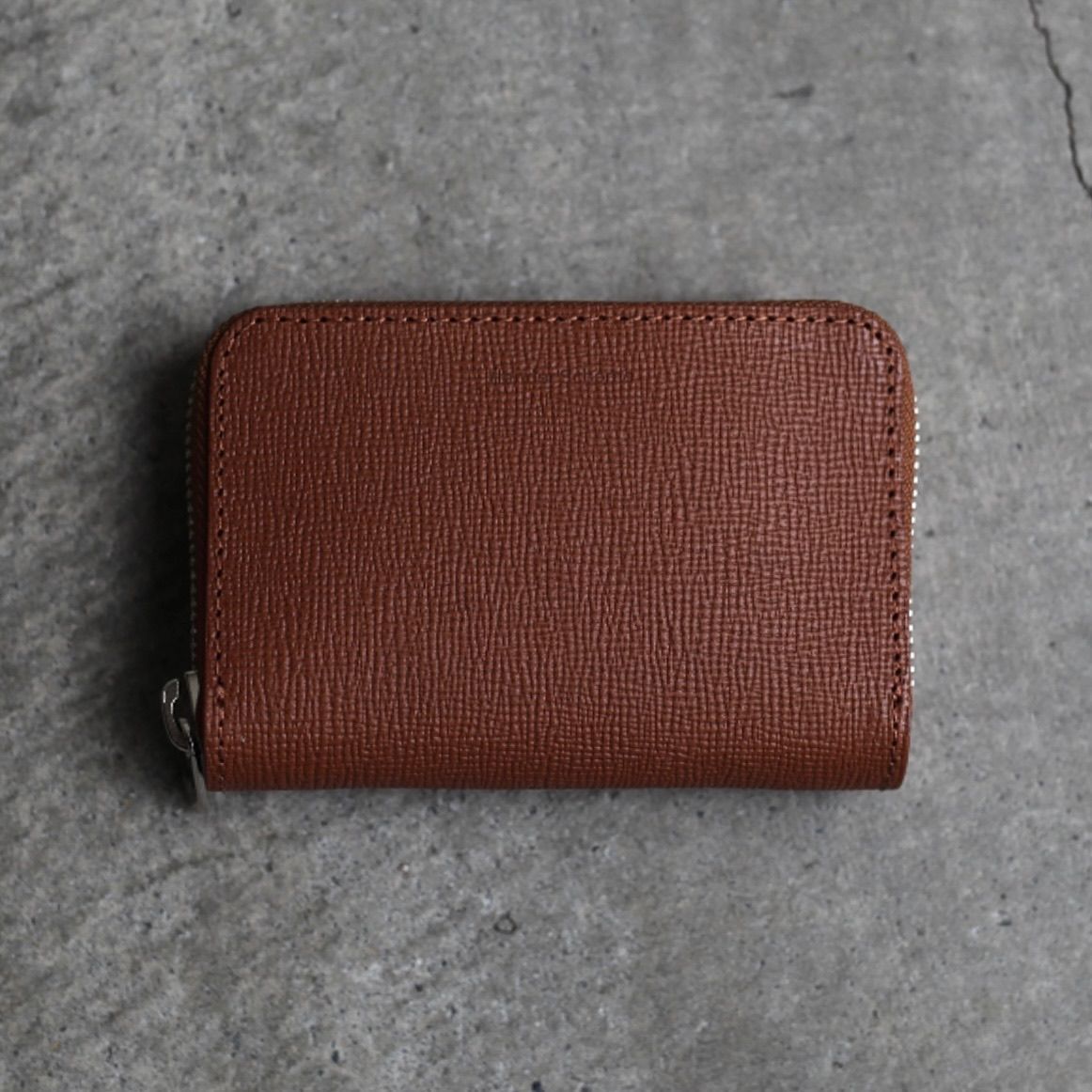 Hender Scheme - 【残り一点】Round Zip Case(BROWN) | ACRMTSM ONLINE