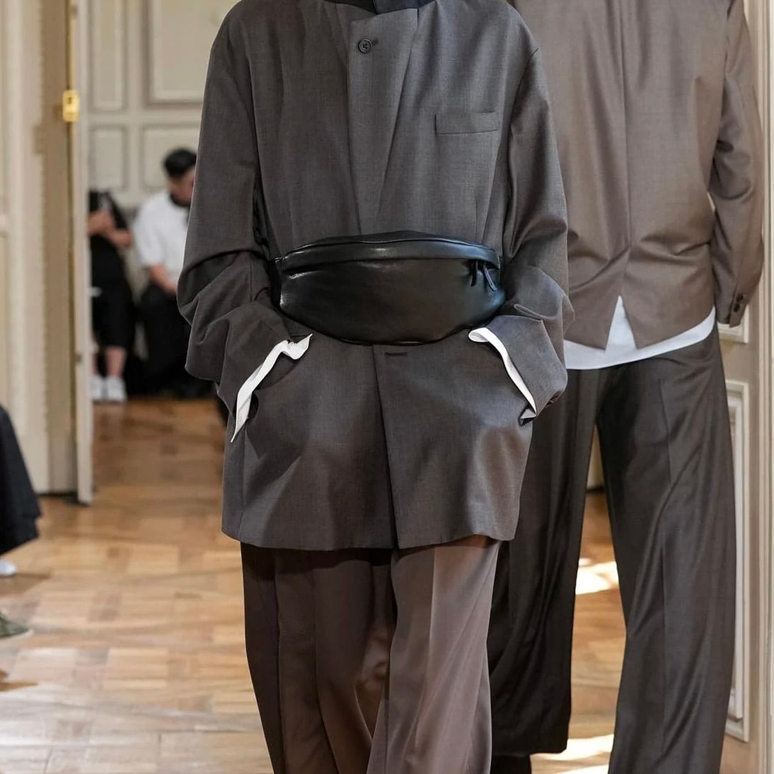 ssstein leather sling bag 【値下げ不可】 ssstein(シュタイン