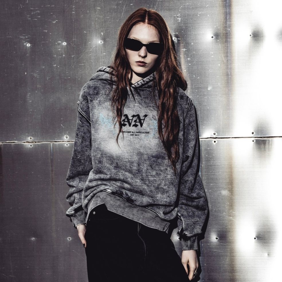 NIL DUE / NIL UN TOKYO - ニル デュエ / ニル アン トーキョー | 公式