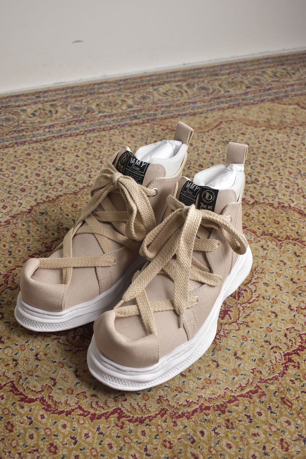 beauty:beast - Roll-Tongue Staining Shose feat. MIHARA YASUHIRO