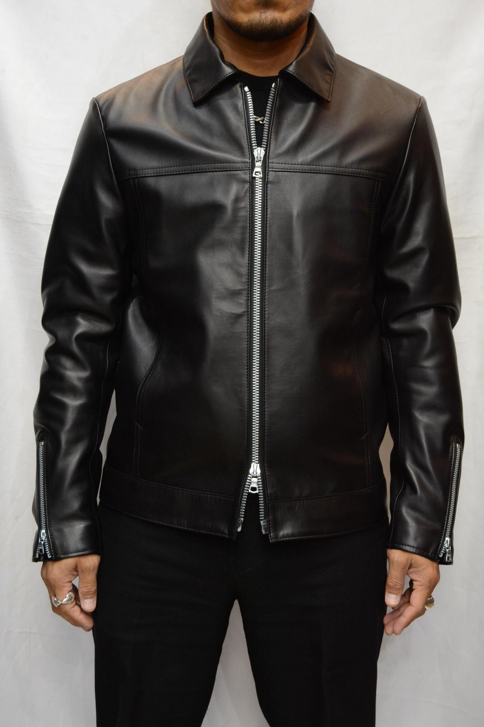 ISAMU KATAYAMA BACKLASH - スペインラムレザー 襟付きシングル