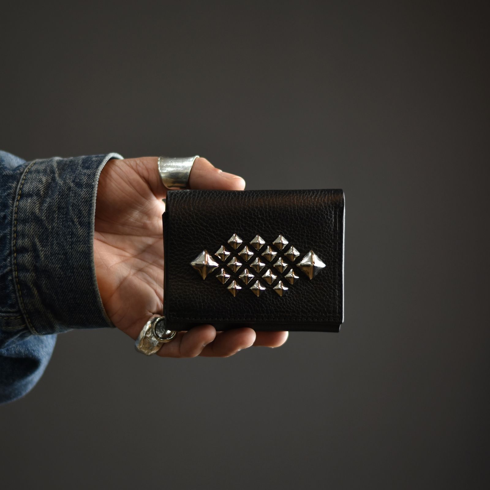 CALEE - STUDS LEATHER MULTI WALLET (BLACK) / スタッズレザー マルチ