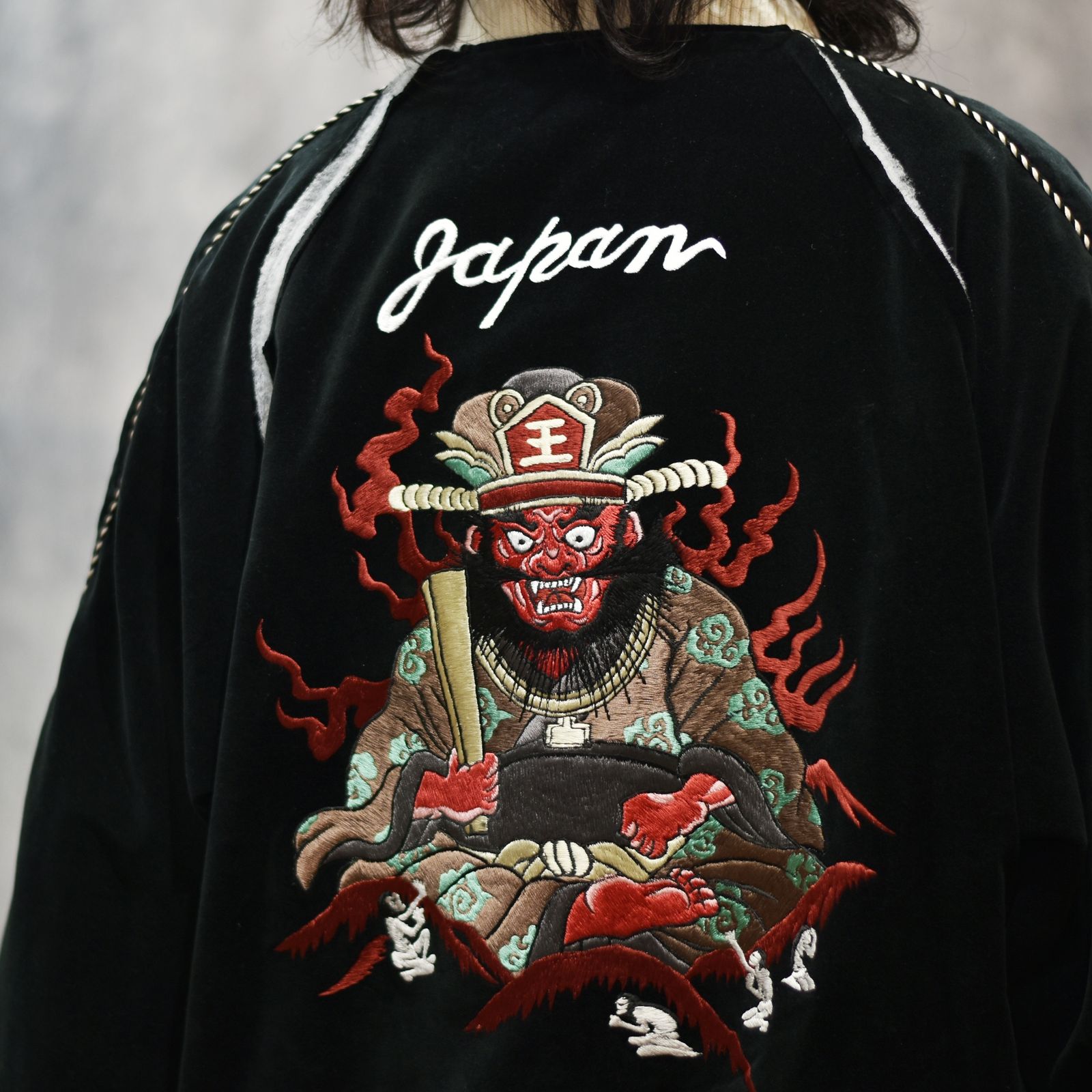 el conductorH - VELVETEEN YAMA KING EMBROIDERED SOUVENIR JKT