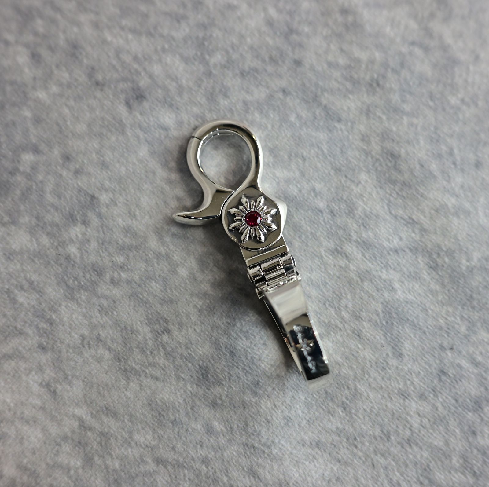 ISAMU KATAYAMA BACKLASH - SILVER925 + ルビー / キーホルダー