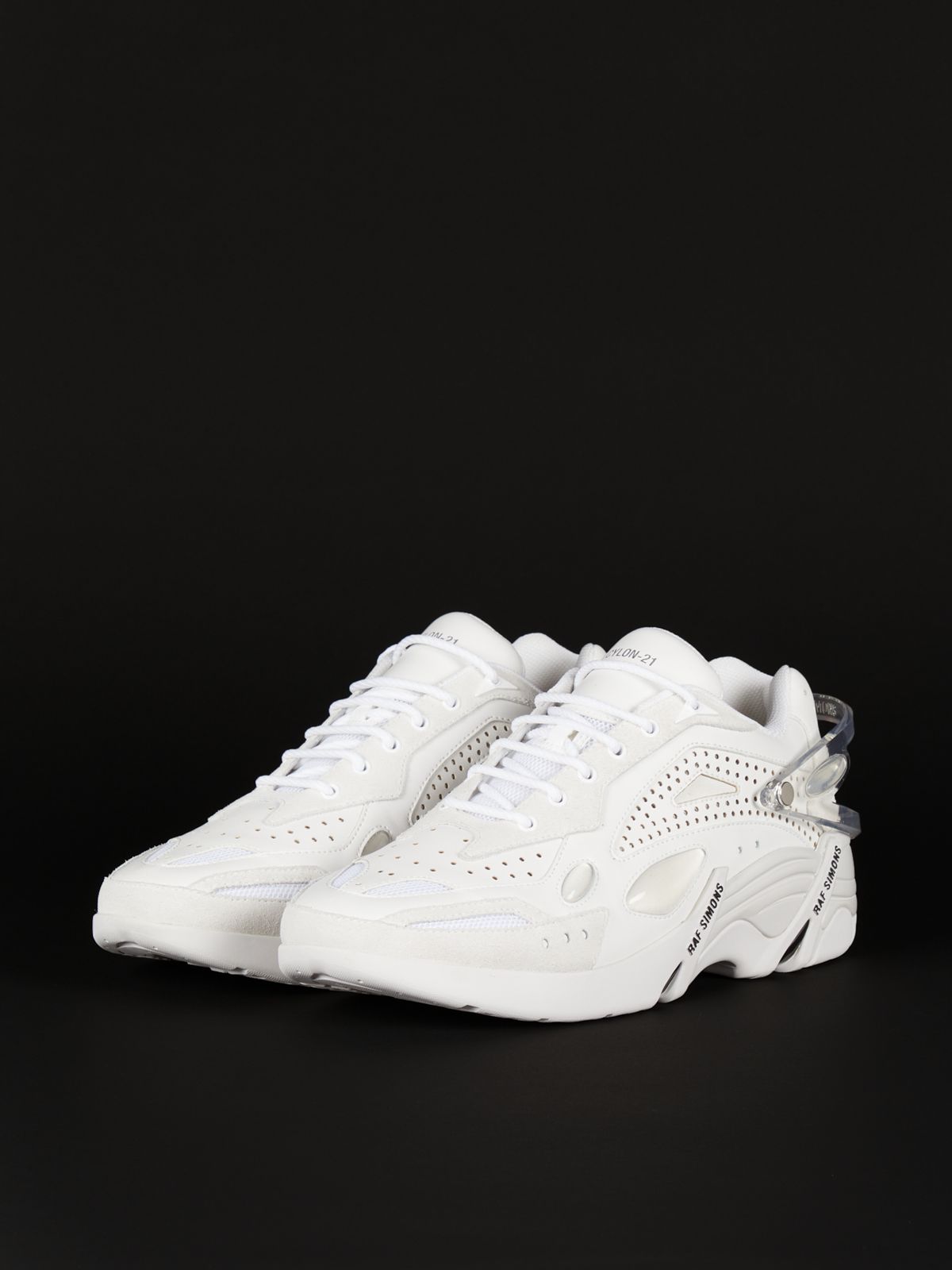 RAF SIMONS (RUNNER) - ラスト1点 / CYLON-21 WHITE / サイロン