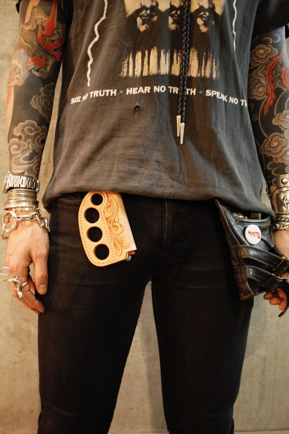 blackmeans - 945-74TAC240-1 ライターケース (NATURAL,BLACK) | HAZE