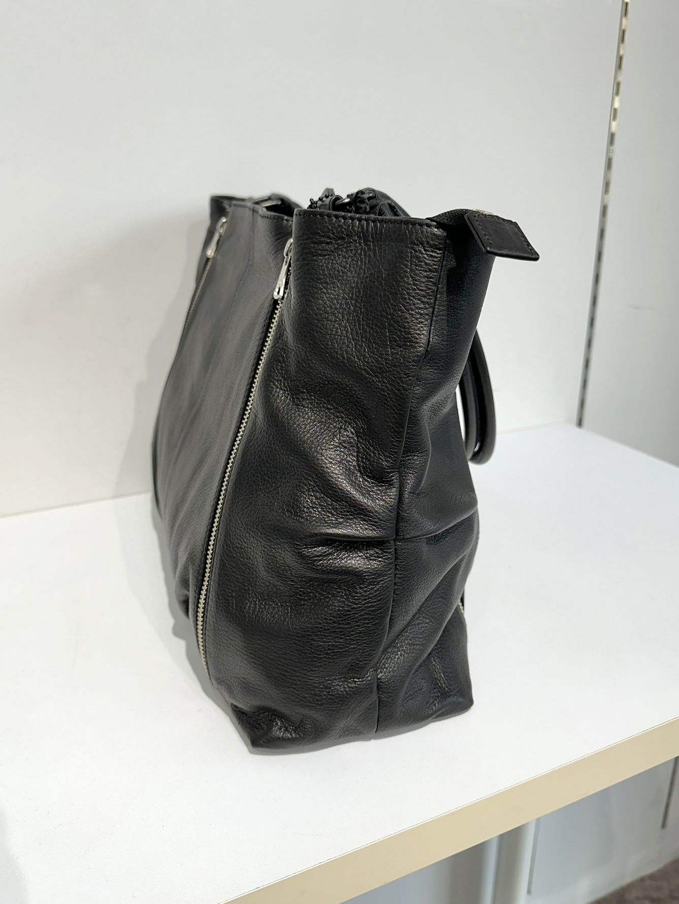 DECADE - オイルドカウレザー ダブルジップトートバッグ / DCD-01028