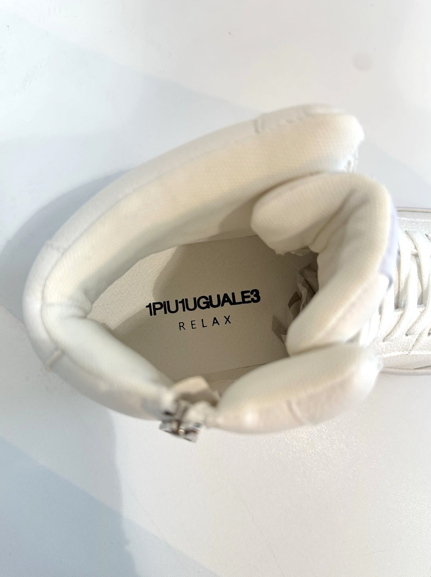 1PIU1UGUALE3 RELAX - ハイカットロゴスニーカー / usx-23008