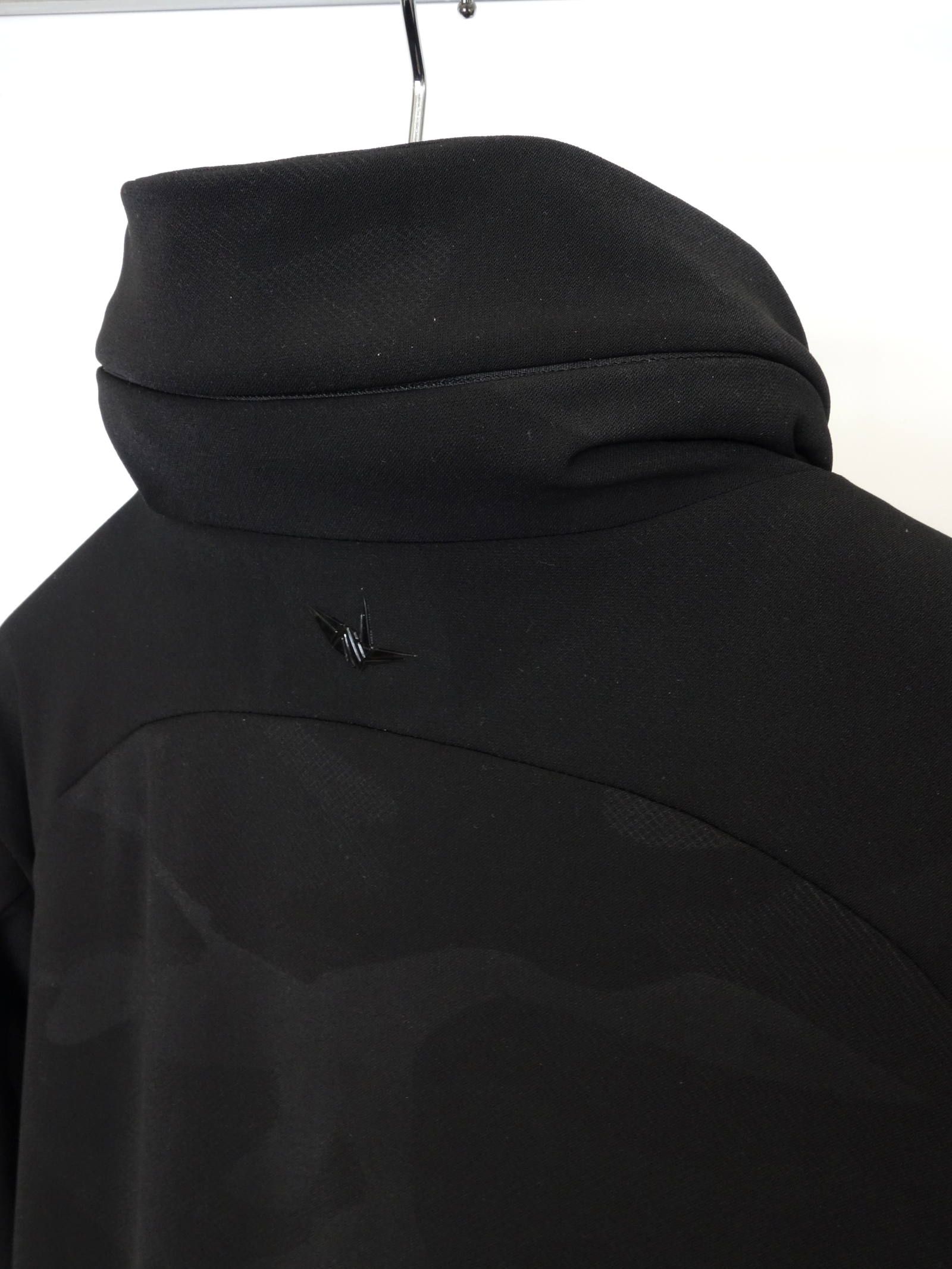 1PIU1UGUALE3 RELAX - ダブルクロス4WAYストレッチスタンドネック