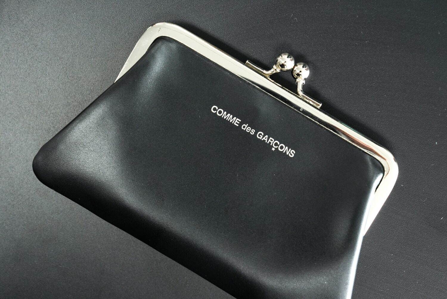 Wallet COMME des GARCONS KISS CLASPシリーズ☆12月21日(土)発売！ | MARK