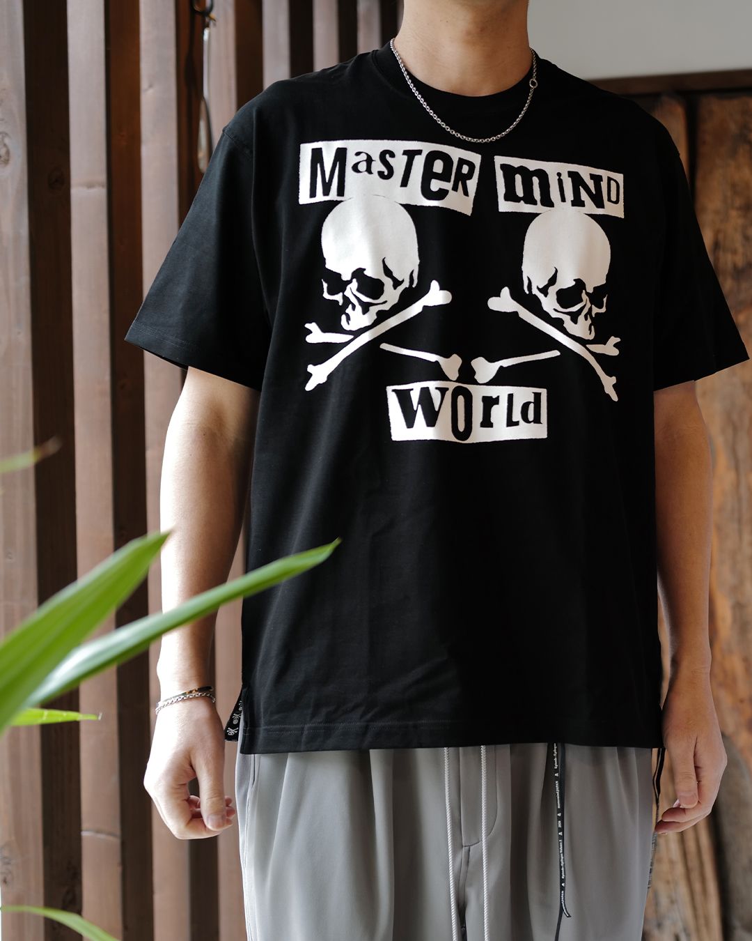 mastermind JAPAN - 【MASTERMIND WORLD】 FLYER SS TEE BLACK | River