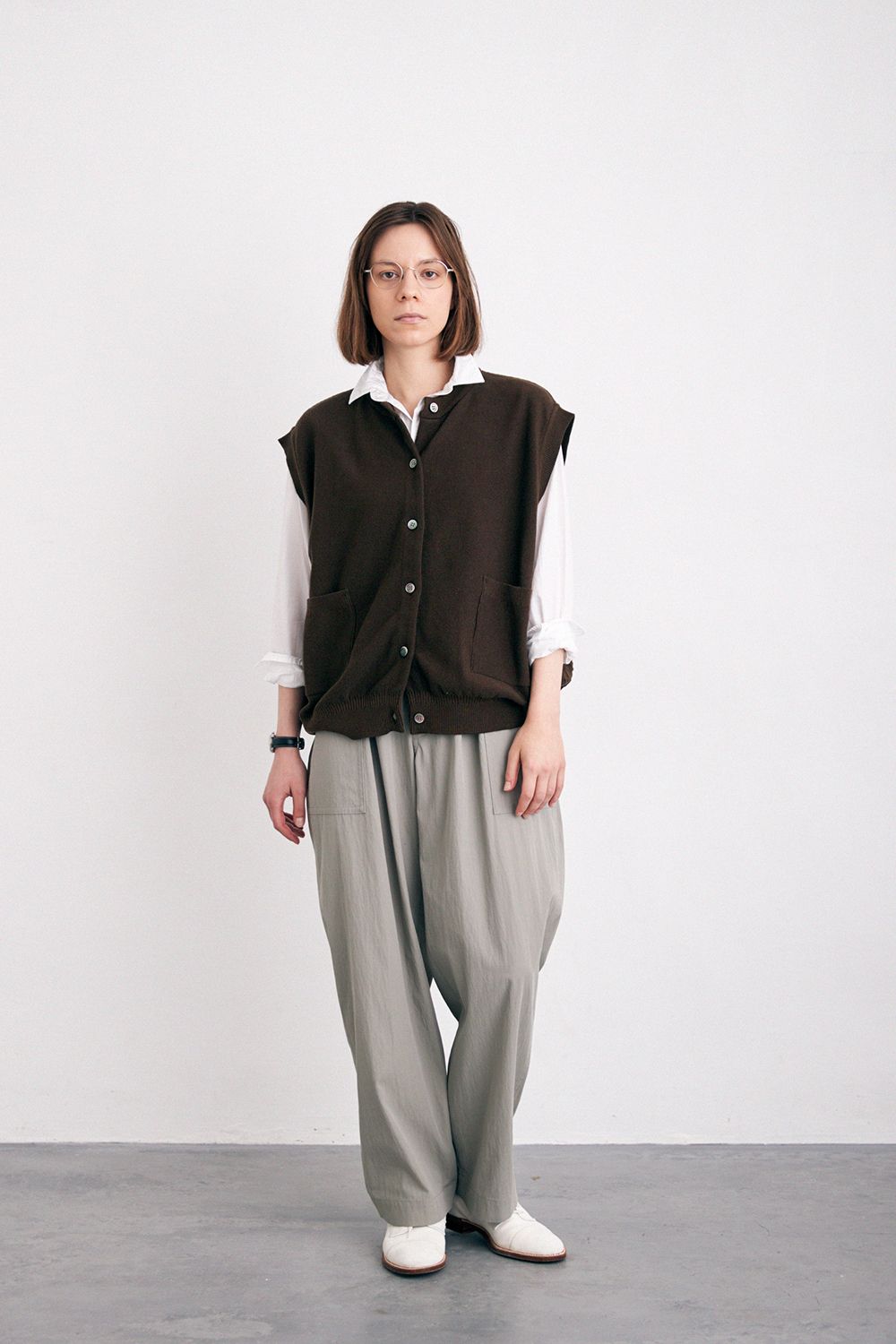 YASHIKI - 【ラスト1点】【24SS】Tsukushi Vest(BROWN) | Salty