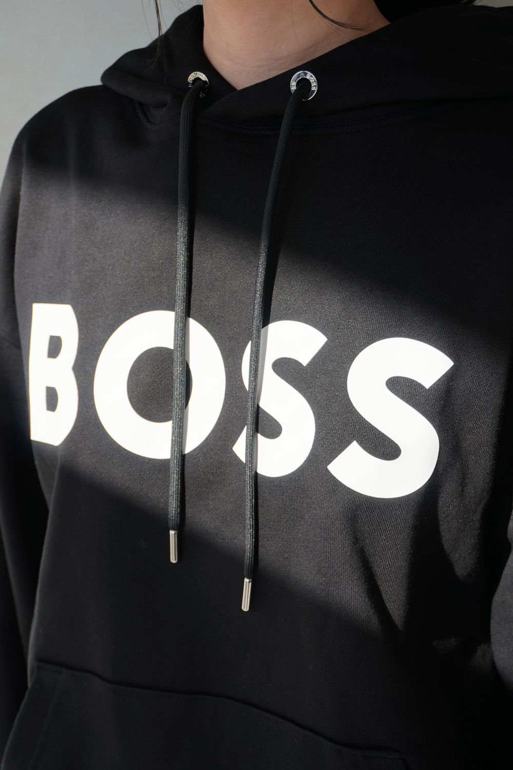 BOSS - 【BOSS】NEWロゴフーディ (ブラック) パーカー / ユニセックス