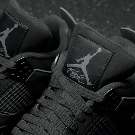 国内6月13日再販予定】ナイキ エアジョーダン4 レトロ 