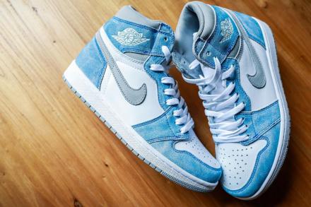 国内4月17日発売予定】ナイキ エアジョーダン 1 レトロ ハイ OG