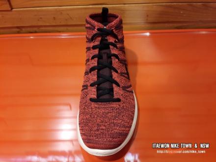 国内7月20日発売予定】 ナイキ ルナ フライニット チャッカ 全4色