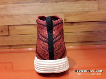 国内7月20日発売予定】 ナイキ ルナ フライニット チャッカ 全4色