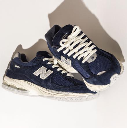 国内7月8日発売予定】ニューバランス M2002R ネイビー/ホワイト