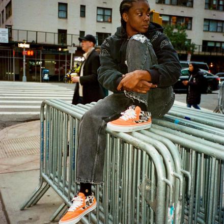 国内12月16日発売予定】 シュプリーム × バンズ ハーフ キャブ