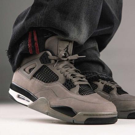 国内9月6日発売予定】 ナイキ エアジョーダン 4 