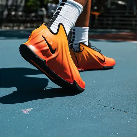 海外8月10日発売予定】 ナイキ GT フューチャー 