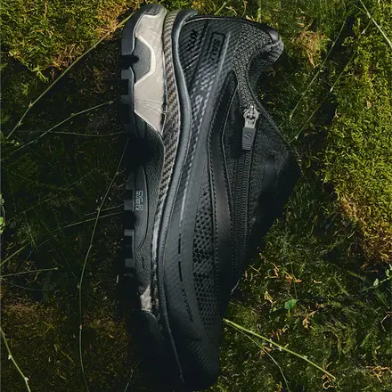 国内2月6日発売予定】 キス × サロモン XT-ボイジャー 2 2色