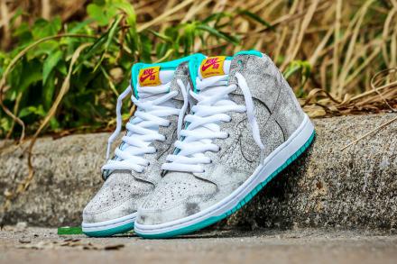 ナイキ SB ダンク ハイ プレミアム ホワイト/ハイパー ジェイド/ツアー