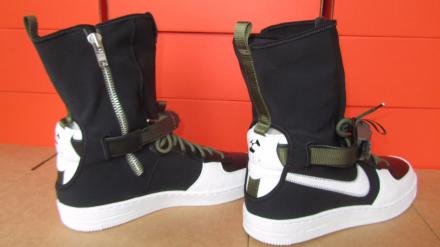 国内2月10日先行販売予定】 アクロニウム × ナイキ エアフォース1