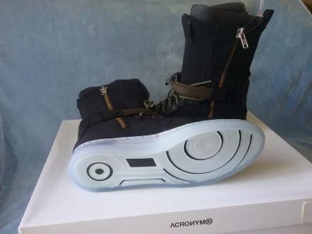 国内2月10日先行販売予定】 アクロニウム × ナイキ エアフォース1