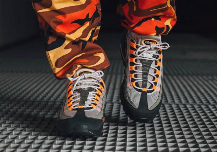 国内8月16日発売予定】 ナイキ エアマックス95 OG ストリング/トータル