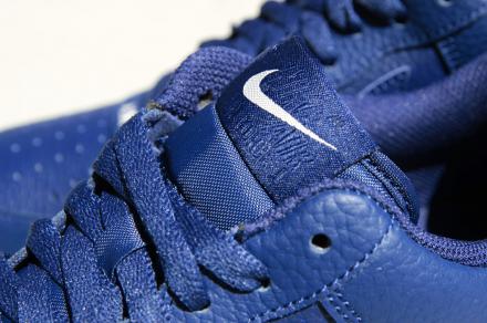 国内販売開始】 ナイキ エアフォース1 '07 レザー ブルーボイド/ブルー