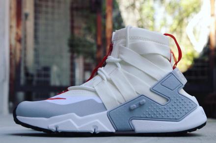 国内9月22日発売予定】ナイキ エア ハラチ グリップ QS 全2色