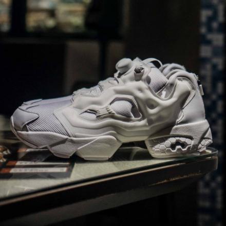 国内販売開始】リーボック クラシック インスタポンプ フューリー