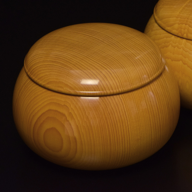 本榧足付碁盤 4寸（天柾） ga40026 | 前川榧碁盤店