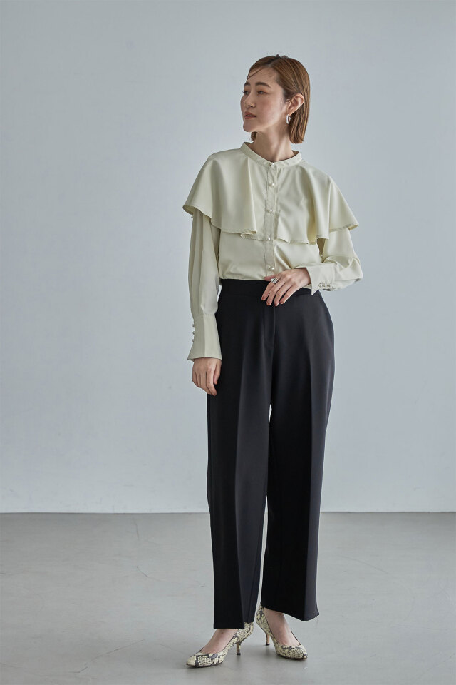 ケープカラーパールボタンブラウス