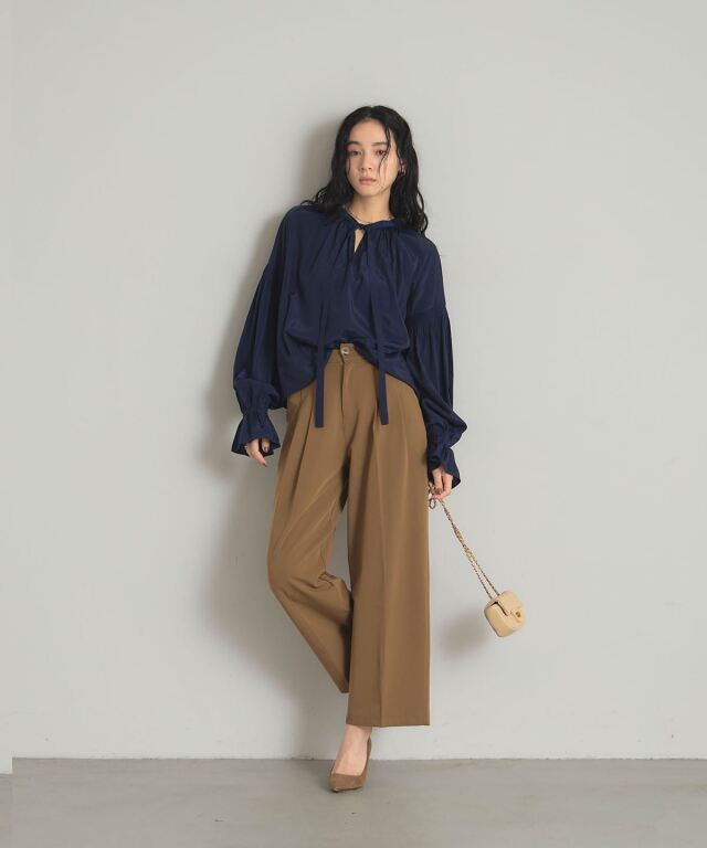 スキッパーギャザーブラウス