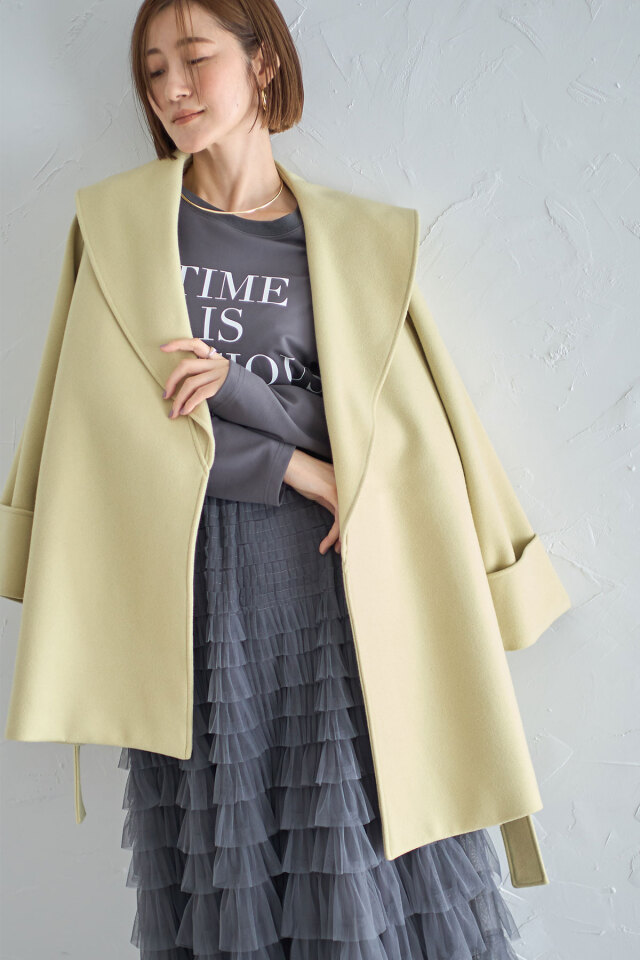 ビッグカラーガウンコート