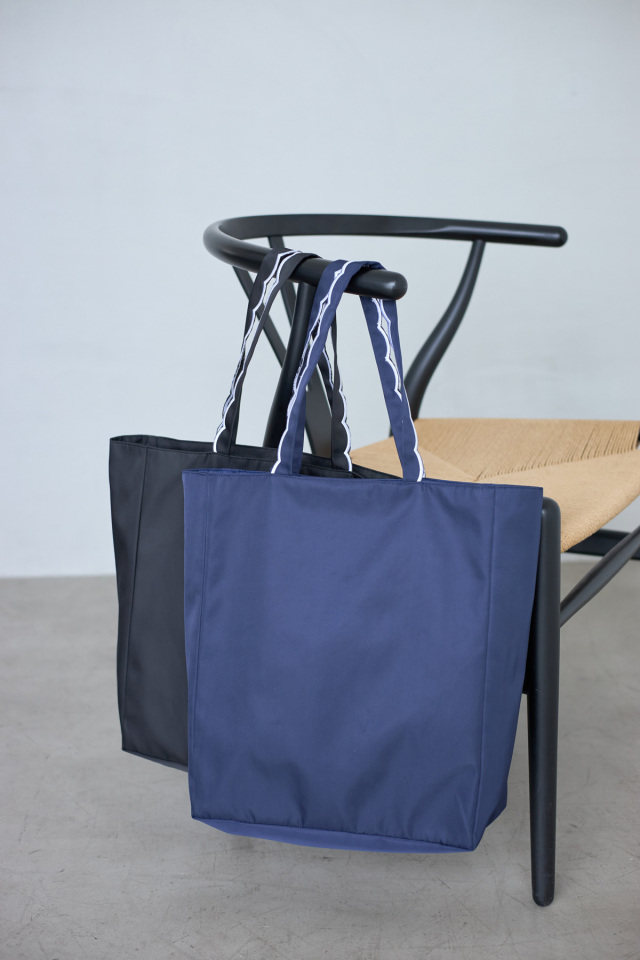 スカラップハンドルマチ付きトートバッグ