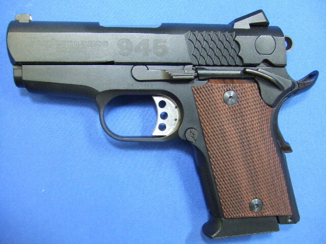 M945 コンパクト ブラック | KSC