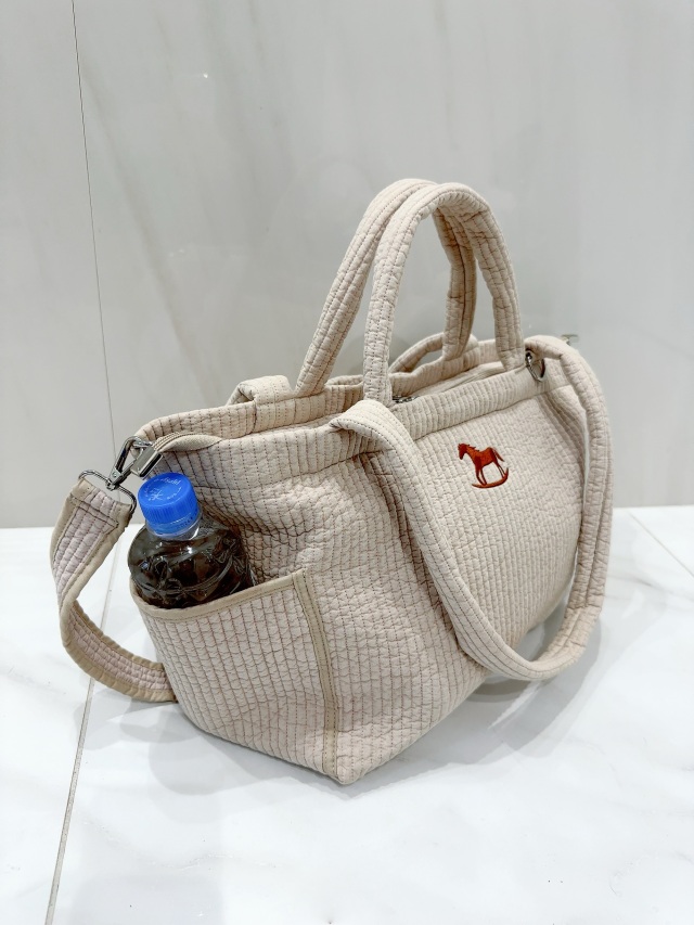 selva secreta】Ibul horse TOTE BAG BIG-size(beige-silver金具)