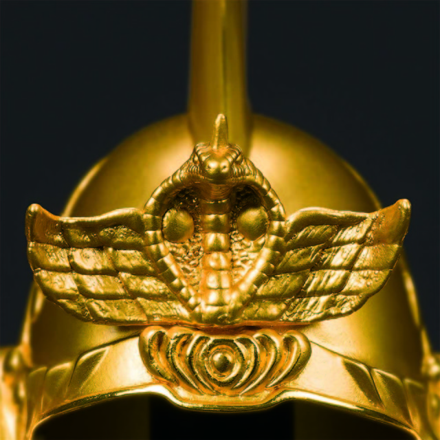 北斗の拳 “拳王兜”純金版（1/4スケール）