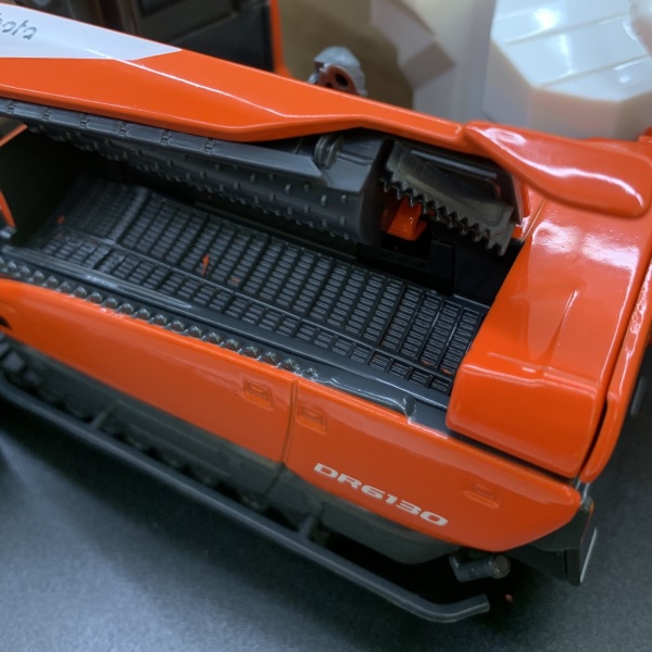 ミニチュア クボタコンバイン DIONITH DR6130 模型 展示用 / 送料無料