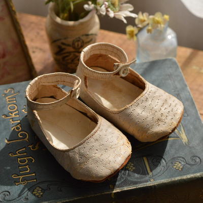 E-602 イギリスアンティークドール/ベビーシューズ フェイクレザー