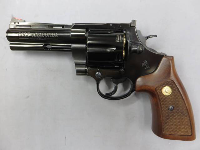 マルシン】コルトアナコンダ 4in Wディープブラック 木製グリップ