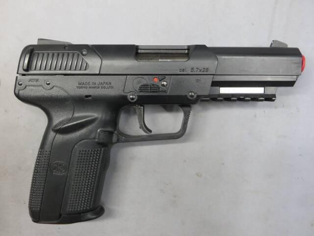 東京マルイ】FN5-7 ファイブセブン ブラック カスタム