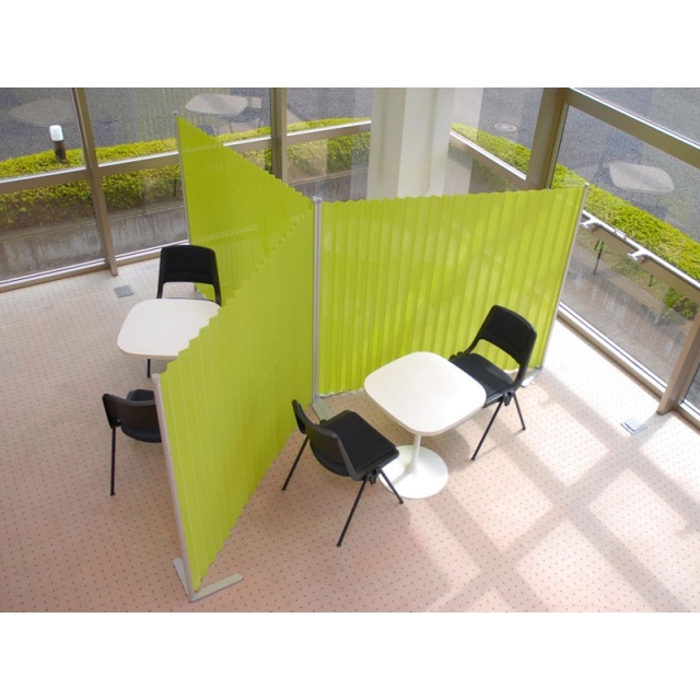 消臭・防炎機能付きクロスパーティション 幅46.2～180cm 高さ152.9cm